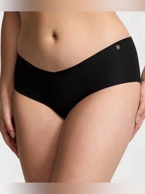 NWT Victoria's Secret No-Show Black Hiphugger Panty